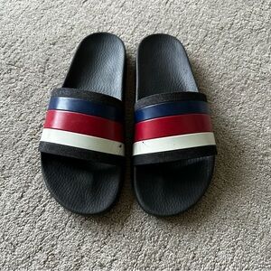 men’s size 10 Authentic Gucci slides $90